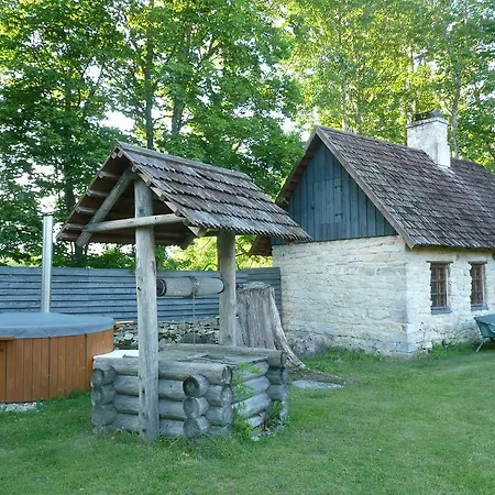 Farm stay Tooma Farm